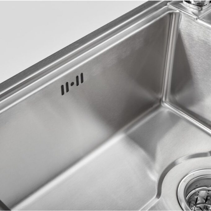 Cạnh chậu rửa bát Malloca MS 5082W