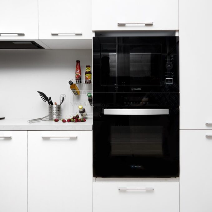 Hình ảnh thực tế Lò vi sóng Malloca MW-927BG